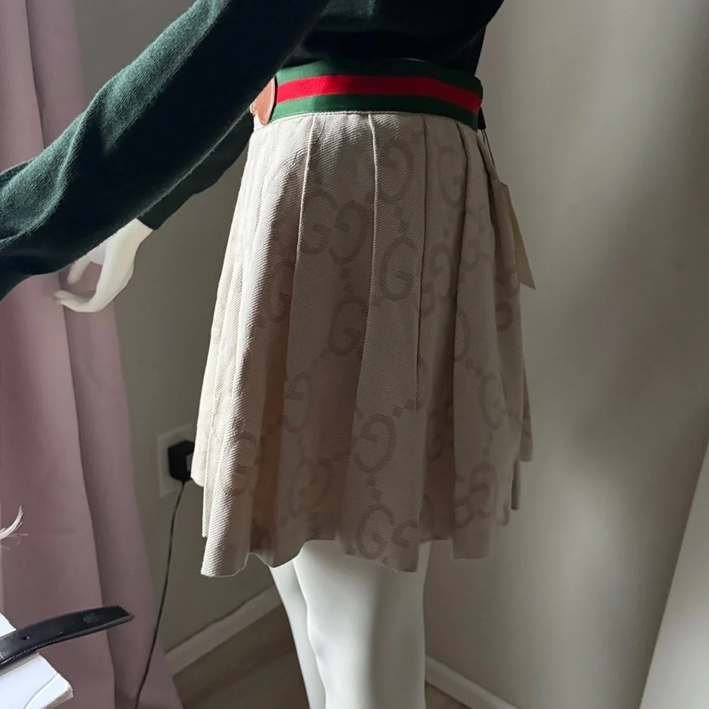 GG inspired pleated mini skirt/skort NEW! 28”waist
 w /red/green belt - Picture 14 of 16